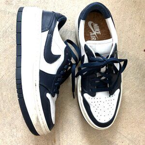 Nike Sneakers (Women) Size 7.5